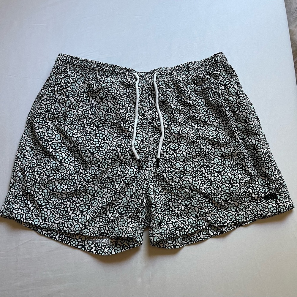 SOLID & STRIPED men’s white green‎ floral print swim trunks shorts